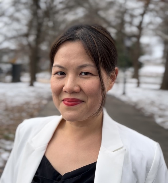 Cynthia Cheng-Wun Weaver (梁瀞云) (she/her)