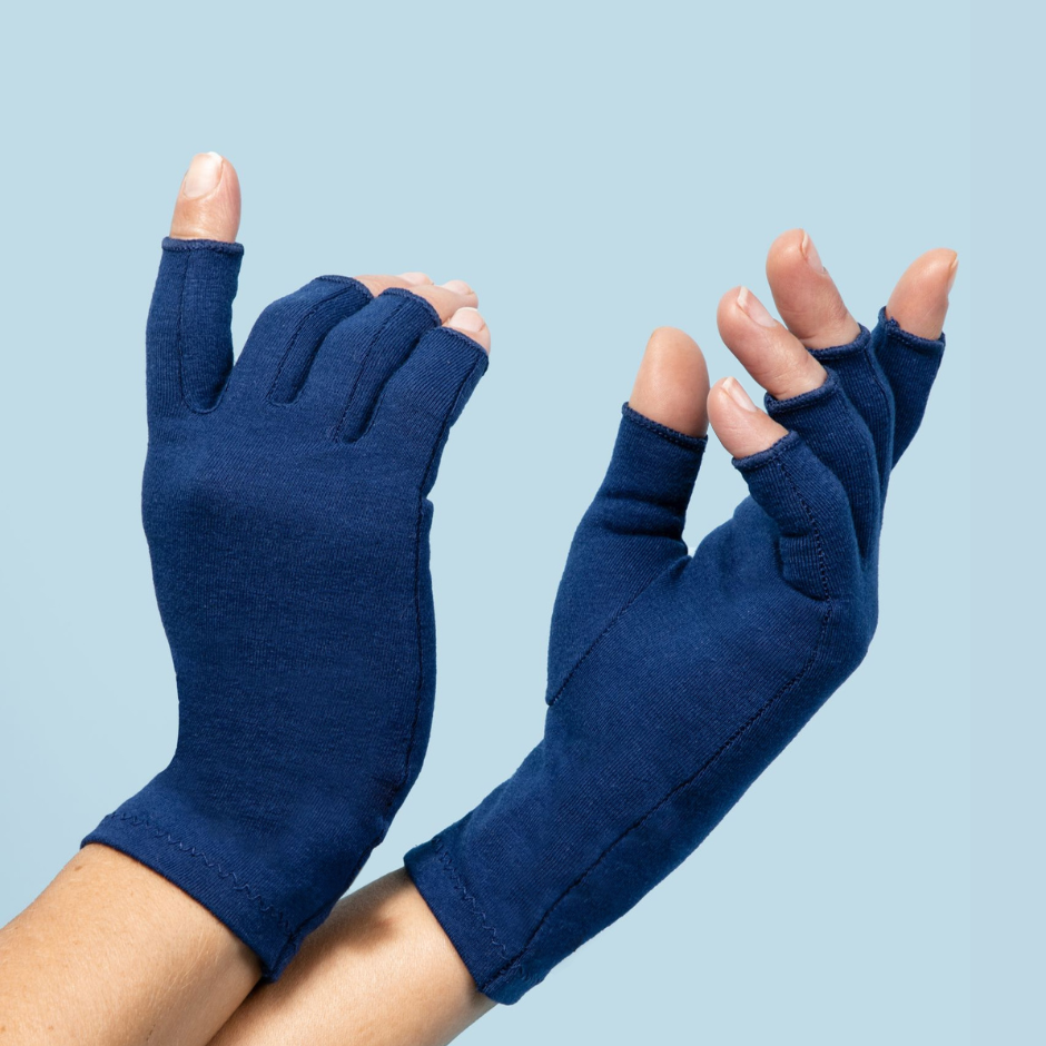 Compression gloves in marine blue