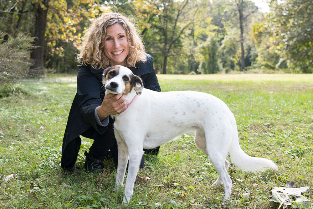 Kitty with a dog