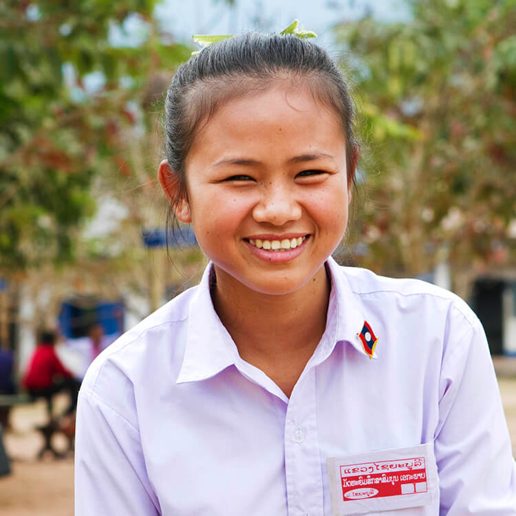 Photo of smiling school girl
