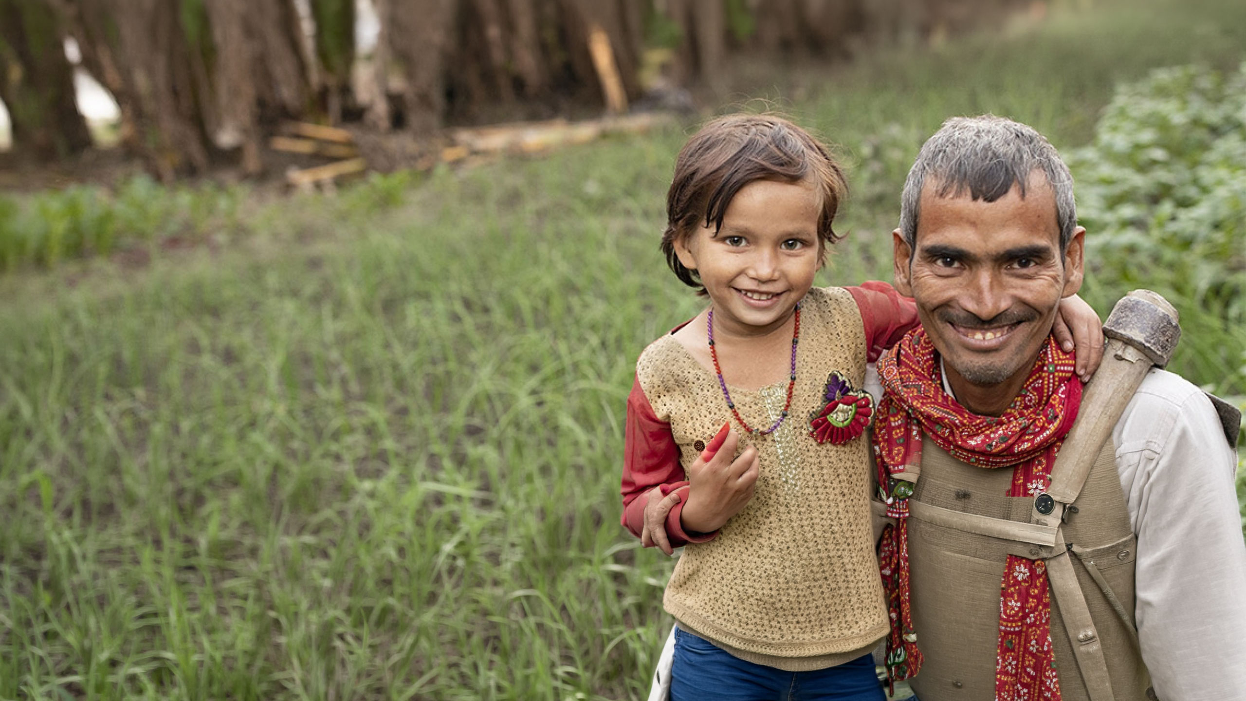Along the Gandak River in northern India, families like Rajendra’s are strengthening their farms and growing new crops so they can earn income and adapt to repeated flooding. With the right support, they are building more resilient livelihoods and moving beyond extreme poverty.